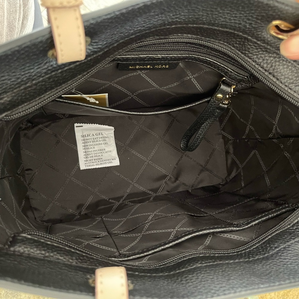 New 🖤 mk  Bedford M top zip pocket pebbled leather tote - Picture 9 of 11